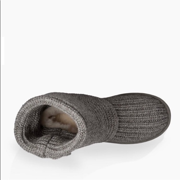 UGG CLASSIC CARDY BOOT - Picture 4 of 5